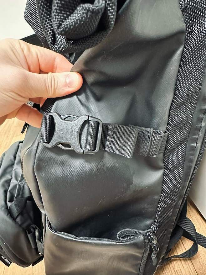 089f8303c7856ff2239e8eed339c70657f12b2f39db78e38c352582c208a3dda17e5fa3e54340ea99f41a81856369900d674e304c1