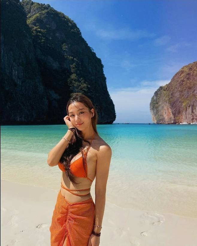 김희정은 바캉스 감성이 물씬 풍기는 사진을 공개했다.사진=김희정 SNS