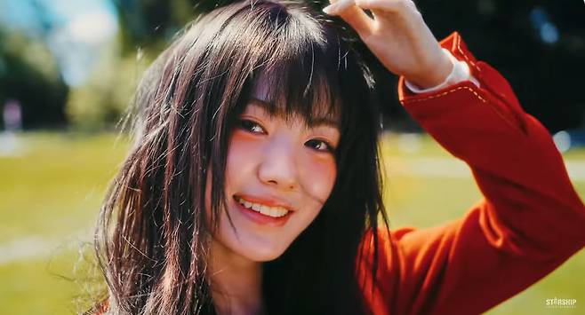 사진=스타쉽 공식 유튜브 'KiiiKiii 키키 'I DO ME' MV' 갈무리