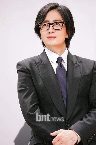 배용준, 연세의료원에 30억 원 기부... 저소득층 지원 (제공: bnt)&nbsp;