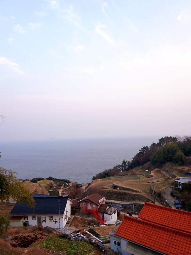 098ef376b58069f72095e69236ef203e4c3e8b8414ce98bfcc