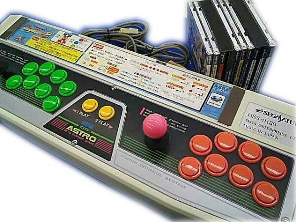 그리고 2인용이 가능한 버추어 스틱 프로! 가운데 아스트로 라고 새겨진 것은 오락실 아스트로시티와 똑같다는 뜻이다