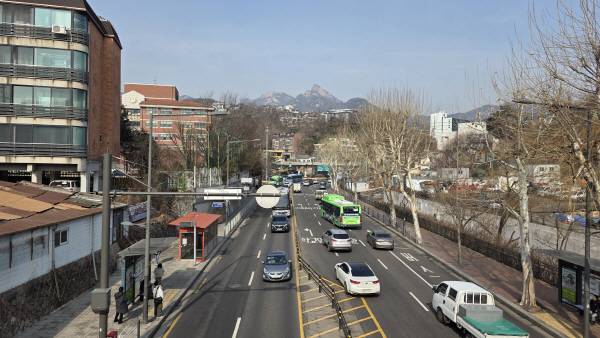 갤럭시S25 울트라 후면 카메라 1.0배 줌으로 북한산을 촬영한 모습. 정옥재 기자