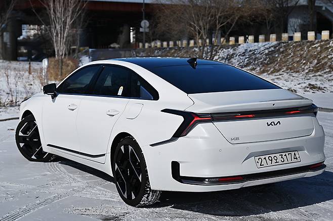 기아 K8 2.5 가솔린. 사진 김학수 기자