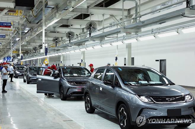 BYD 태국 공장 태국 동부 라용주의 중국 전기차기업 BYD의 공장 모습. 2025.02.17
[로이터 연합뉴스 자료사진. 재판매 및 DB 금지]