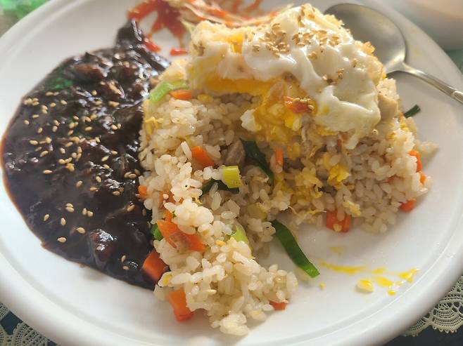 1000012332.jpg 부산에서도 구석에 있는 개 쩌는 중국집 볶음밥