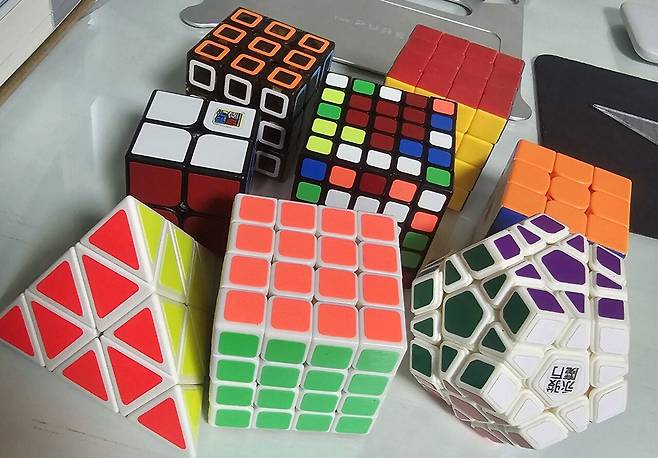 포텐 큐브 글보고 5년만에 큐브 다시 꺼냈습니다