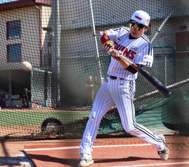 박해민이 미국 애리조나 스프링캠프에서 타격 훈련을 하고 있다. 사진=구단 제공