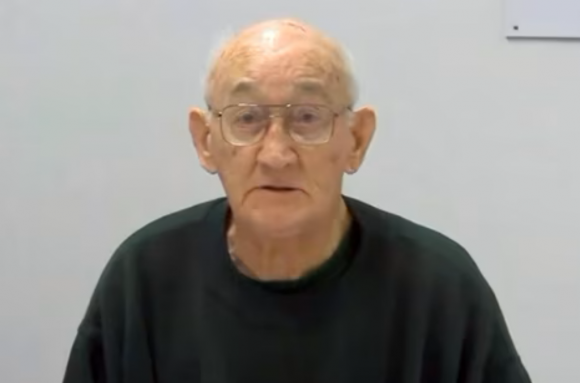 호주 역사상 가장 악명높은 소아성애 성직자로 꼽히는 제럴드 리즈데일.  아동 성학대에 대한 제도적 대응을 위한 왕립위원회 제공