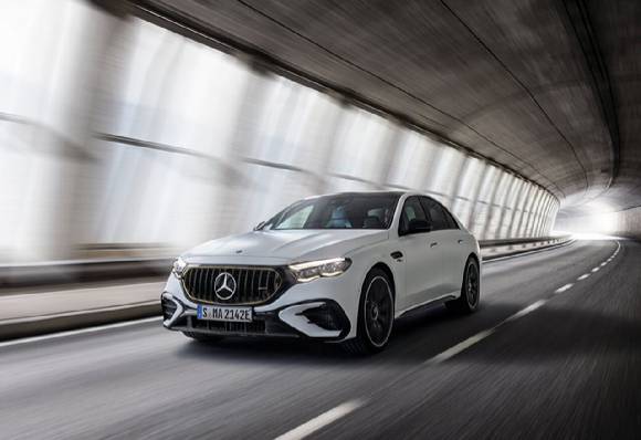 메르세데스-AMG E 53 하이브리드 4MATIC+. [사진=메르세데스-벤츠 코리아]