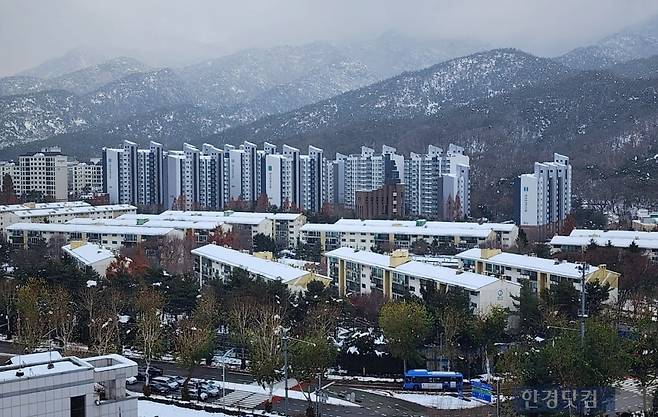 과천시 중앙동 아파트 전경. 사진=오세성 한경닷컴 기자