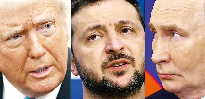 < ‘3년 전쟁’ 종지부 찍나 > 도널드 트럼프 미국 대통령(왼쪽)이 12일(현지시간) 블라디미르 푸틴 러시아 대통령(오른쪽)과 우크라이나전쟁 종식 협상을 시작하기로 합의했다. 트럼프 대통령은 볼로디미르 젤렌스키 우크라이나 대통령(가운데)과의 통화에서도 “평화를 원한다”는 답변을 받았다.    /AFP연합뉴스