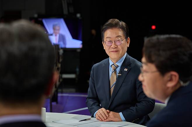 19일 MBC ‘100분 토론’에 출연한 이재명 더불어민주당 대표. [민주당 제공]