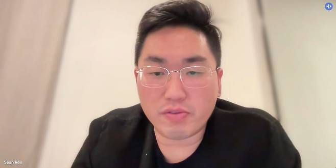 션 렌 사하라AI 창립자가 20일 블루밍비트와의 인터뷰를 진행하고 있다./사진=진욱 블루밍비트 기자