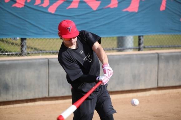 프로야구 2025시즌을 준비하기 위해 스프링캠프 1차 훈련을 떠난 10개 구단이 반환점을 돌고 2차 훈련에 접어들고 있다. 지난 시즌 정규리그 최우수선수(MVP) 김도영(KIA 타이거즈)은 미국 캘리포니아주 어바인 캠프에서도 호쾌한 타격을 보이며 올 시즌 활약을 예고했다. KIA 타이거즈 제공