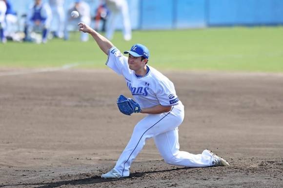 프로야구 2025시즌을 준비하기 위해 스프링캠프 1차 훈련을 떠난 10개 구단이 반환점을 돌고 2차 훈련에 접어들고 있다. 삼성 라이온즈의 최원태가 19일 일본 오키나와 온나손 아카마 구장에서 열린 주니치 드래건스와의 경기에서 역투하고 있다.  삼성 라이온즈 제공