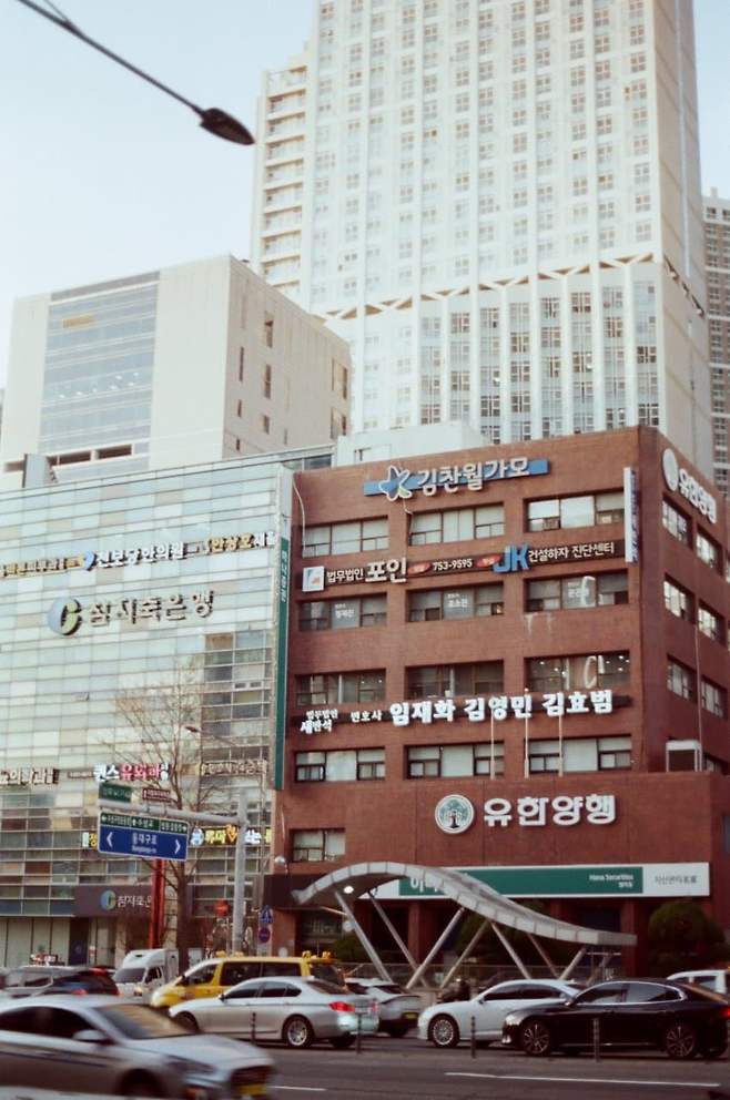 28b9d932da836ff23eee87e44f82776ddd0cafe5d88e2d30904f9082d56852561105a9