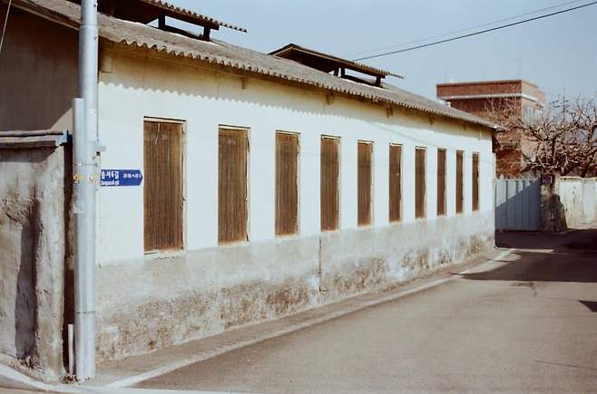 24b0d121e0ed69ff20b5c6b236ef203ee8ee61a34ebfdf63a6