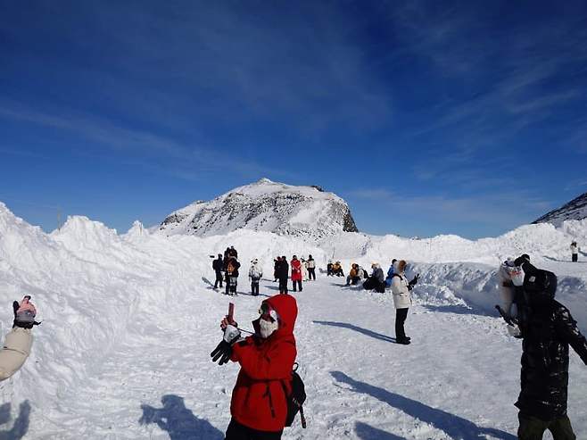 7fed8273b58069f251ee85e640807573a4ce86ce34caa1e6c9a79a17b31791b9