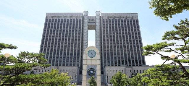 \'쯔양 협박\' 전 파이낸셜뉴스 기자, 징역 2년·법정구속