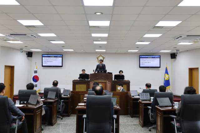 ▲2025년 첫 임시회 개회. ⓒ산청군의회