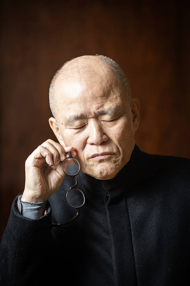 도올 김용옥 선생은 여태껏 겪어보지 못한 독감에 걸려 있었지만, 말을 할수록 기력은 여전했다. 그는 “아마 우리 국민 다수가 지금 마음의 독감을 앓고 있을 것”이라고 말했다. 최기웅 기자