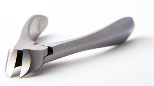 스와다제작소의 손톱깎이 ‘스와다 클래식’. 아무리 봐도 공구처럼 생겼지만, 공식 가격이 18만6000원(2025년 기준, 배송비 별도)다. [사진 출처=스와다제작소]