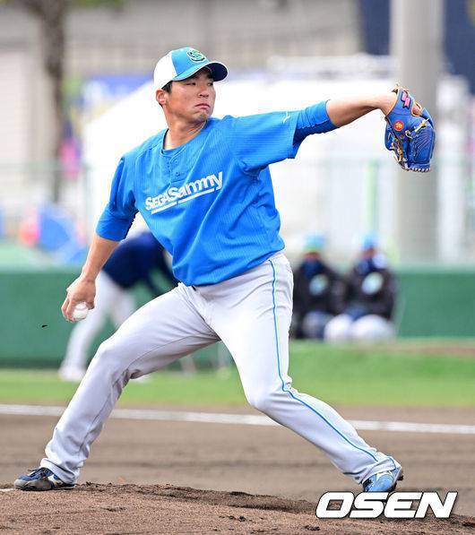 [OSEN=미야자키(일본), 지형준 기자]&nbsp;21일 일본 미야자키 기요타케 스포츠파크 2구장에서 두산 베어스가 일본 실업팀 세가사미와 스프링캠프 첫 연습경기를 가졌다. 이날 경기에서 두산은 1-8로 패했다.일본 세가사미 다나카가 6이닝 노히트 무실점을 기록하고 있다. 2025.02.21 /jpnews@osen.co.kr