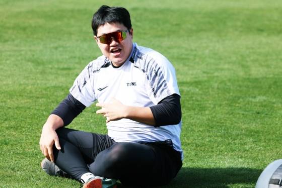 LG 트윈스 불펜 투수 장현식의 미국 애리조나 캠프 훈련 모습. /사진=LG 트윈스 제공