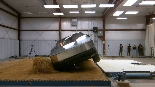 테슬라 사이버트럭