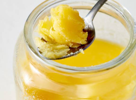 유당불내증이 있다면 기버터(Ghee)나 비건 버터를 선택하는 것도 좋다. 사진은 기버터. [사진=The Kitchn]