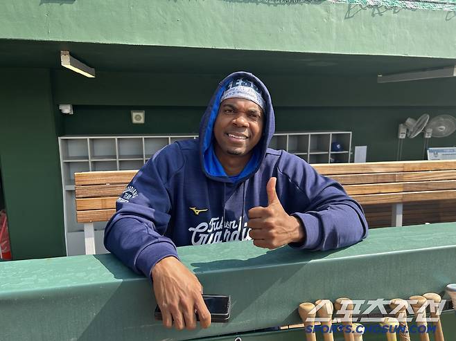 25일 타이난 아시아 태평양 구장에서 만난 엘리아스. 사진=나유리 기자