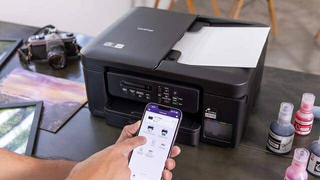 정품 무한 잉크를 탑재한 브라더 DCP-T730DW 잉크젯 복합기.