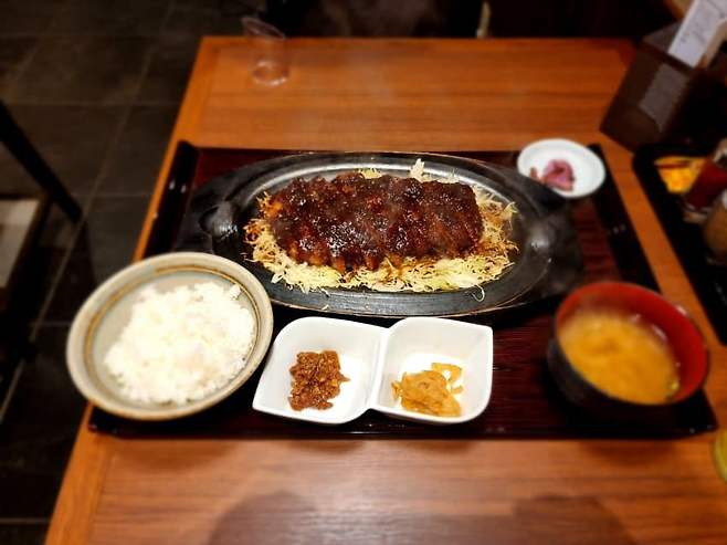 7fed8273b5806af751ee87e4428477734eee3c12b9313126d1ae546c48017261