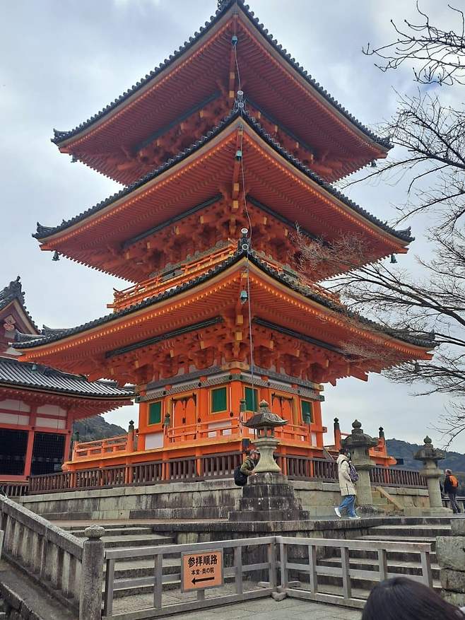 3fb8c32fffd711ab6fb8d38a4483746f32108f8fe154324287b46bd58581ca1639930a0a30616b2d350bae1d65