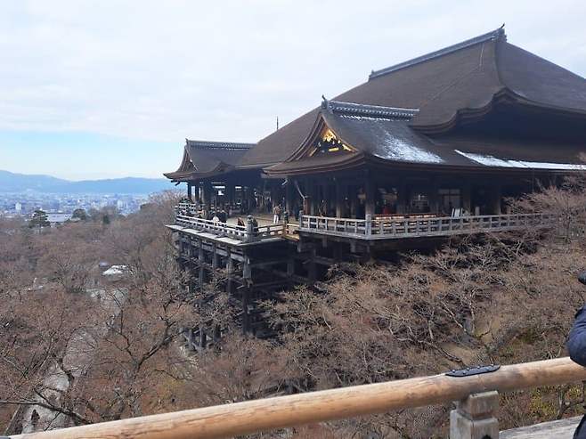 7fed8273b5806af351ef8fe540827573e11148f7fe01c0d572ab1e2e9fac2ee5