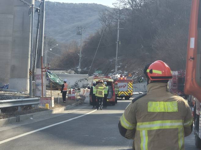 천안 고속도로붕괴 현장사진