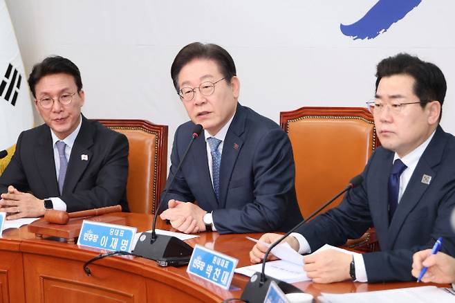 이재명 더불어민주당 대표가 26일 서울 여의도 국회에서 열린 최고위원회의에서 발언하고 있다. (사진=연합뉴스)