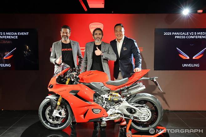 두카티 아시아퍼시픽 마르코 비욘디 영업 총괄, 두카티 모터 홀딩스 프란체스코 밀리샤 부사장,&nbsp;두카티 코리아 이태홍 대표