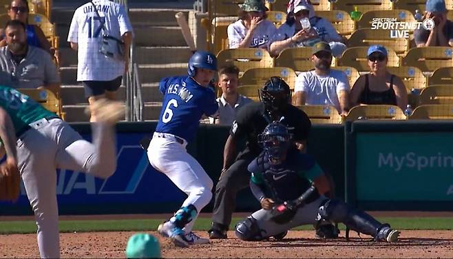 김혜성이 26일(한국시각) 시애틀 매리너스전에서 7회 우완 게이지 봄의 5구째 커터를 기다리고 있다. 삼진=MLB.TV 캡처