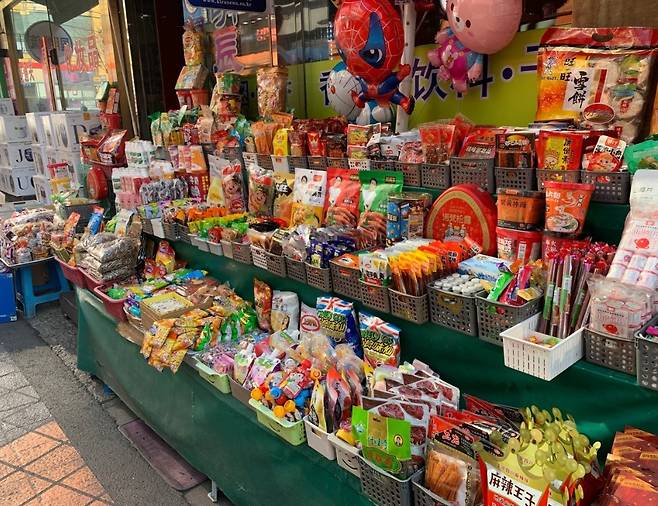 서울 영등포구 대림동에 위치한 시장 내 마트 모습. 중국 상품이 진열된 모습. /사진=유지희 기자