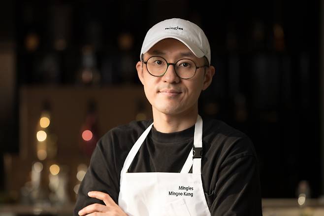 서울 중구 반얀트리 페스타 바이 민구에서 강민구 셰프. 강 셰프의 밍글스는 27일 오전 서울 중구 웨스틴조선 호텔에서 열린 '2025 미슐랭 가이드 서울 & 부산' 행사에서 국내 유일 3스타로 이름을 올렸다. /고운호 조선일보 기자