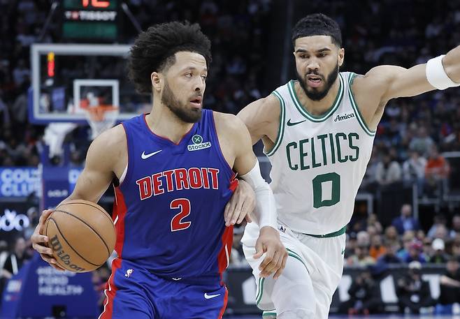 돌파하는 케이드 커닝햄.    디트로이트 | AP연합뉴스