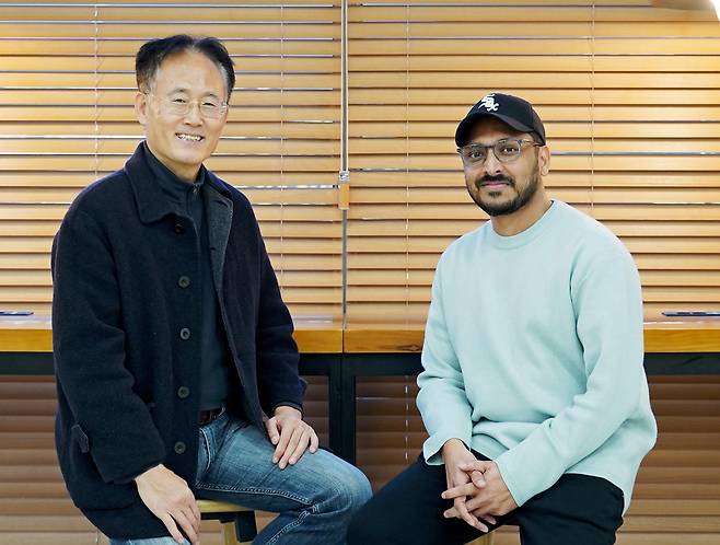 이흥노(왼쪽)교수와 라만 와히두르(Rahman, S M Wahidur)  [광주과학기술원 제공]
