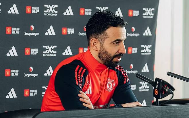 맨체스터 유나이티드 후벵 아모림 감독