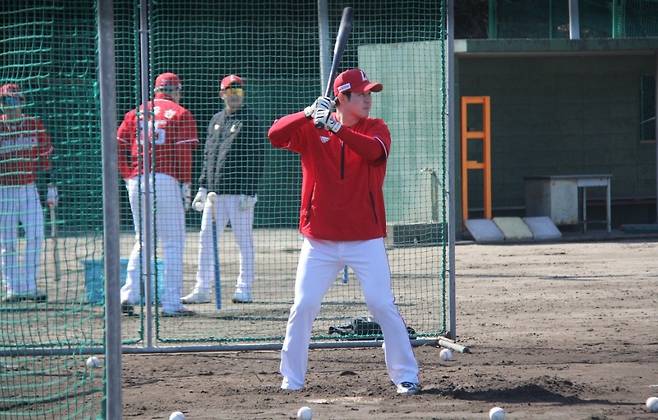가고시마에서 2군 선수들과 땀을 흘린 최정. (SSG 랜더스 제공)