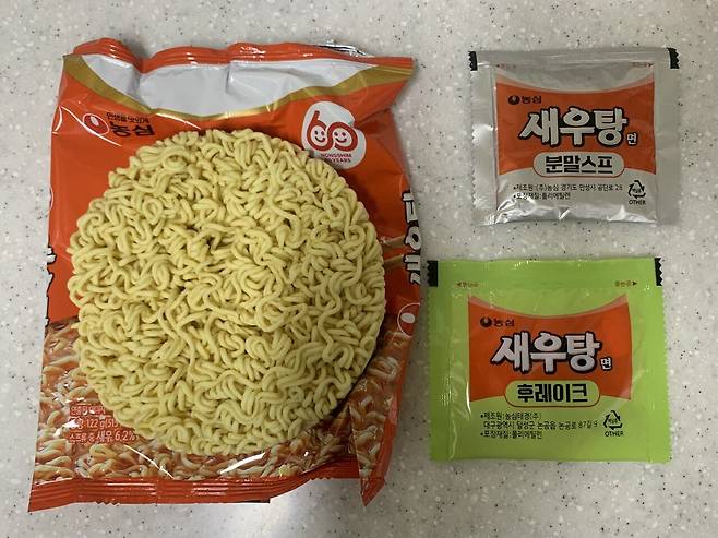 IMG_7461.jpeg 이번에 재출시한 농심 \'새우탕면 봉지\' 먹어본 후기