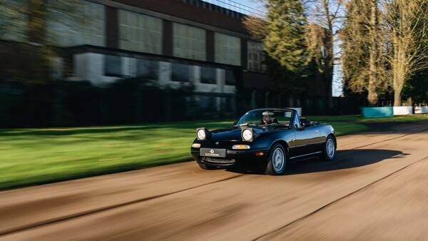 마쓰다 MX-5&nbsp; &nbsp;사진 일렉트로제닉