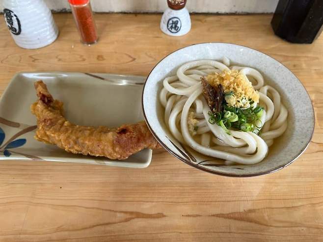 0becf307b0f66ef6239d82e6339c70652899a22fbea0817877dd17586e7e8b25cdaf409901a8372dba51ad38885ae5b2a54da88bd9