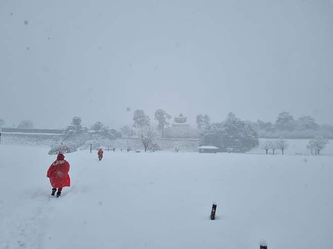 7fed8273b5806af651ee85e044837173de8c93845efd446440b50c5ff331d110